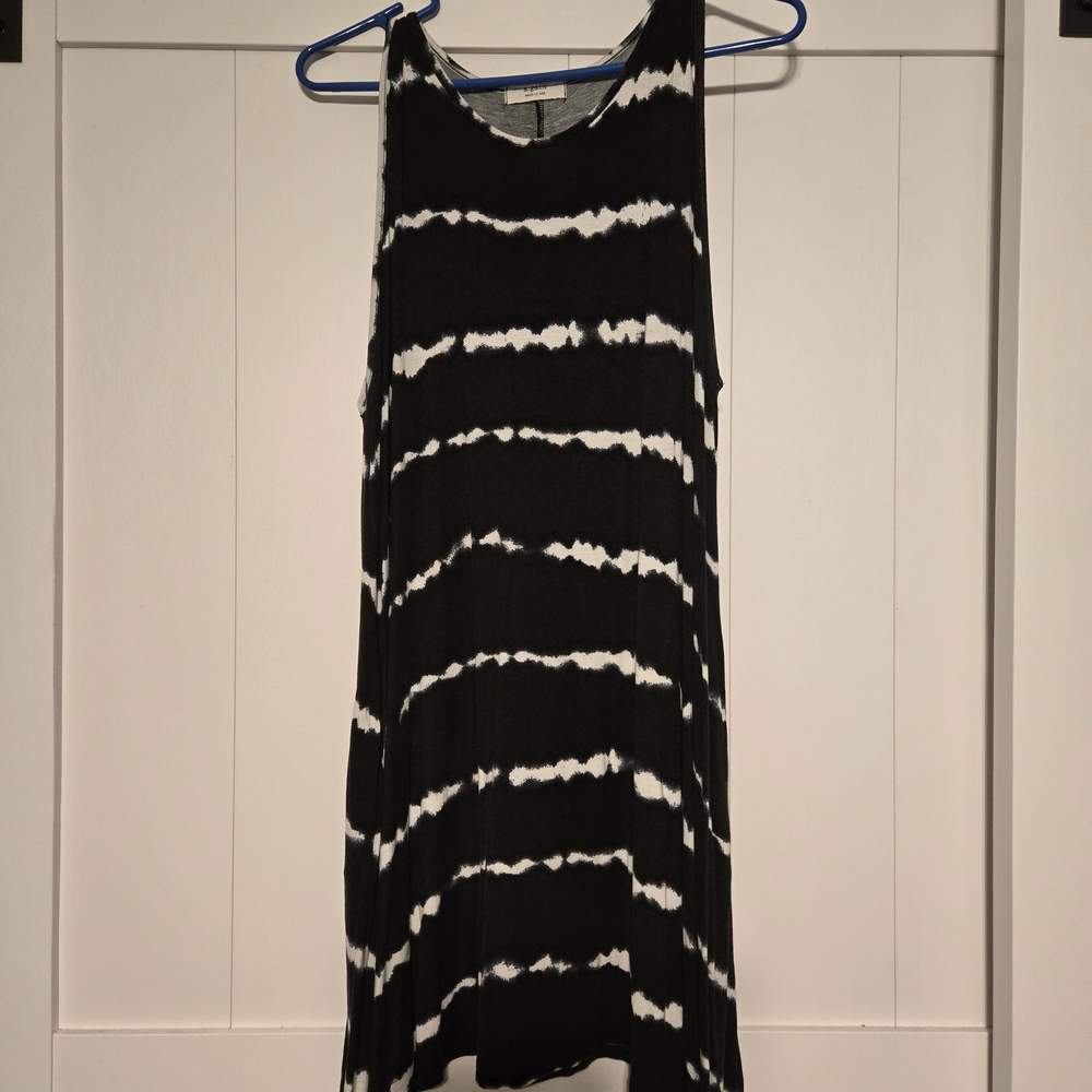 Black and White Tie-Dye Midi Dress